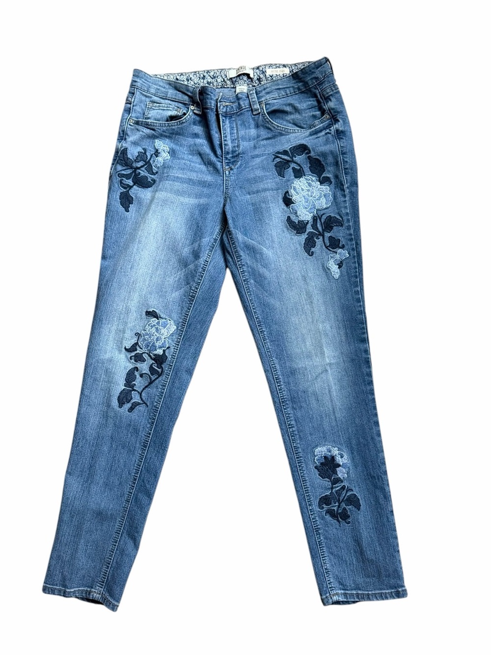 Vintage America Blues Bestie Floral Embroidered Skinny-Straight Hybrid Jeans